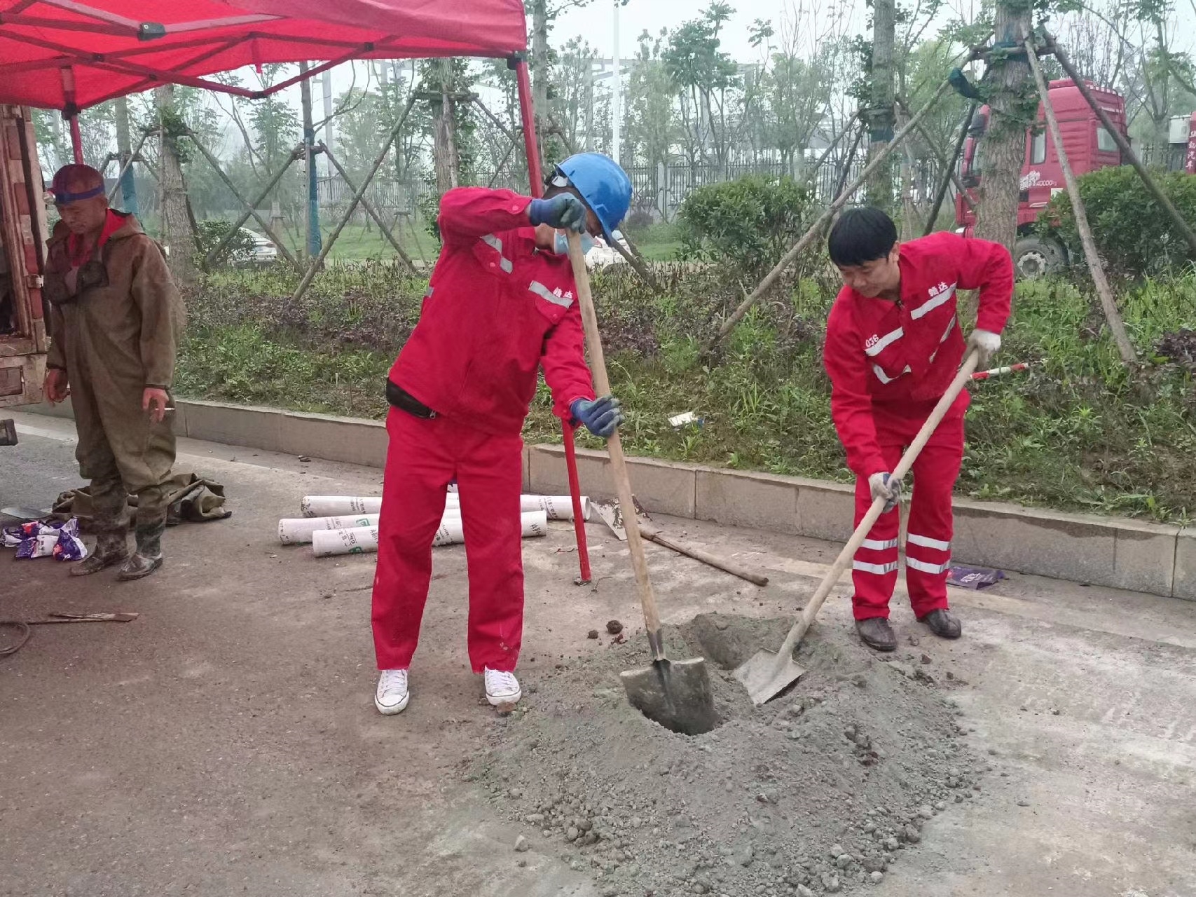 吴起管道疏通哪家好】及时进行市政管道清淤